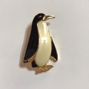 For the Penguin Collector!  Vintage Penguin Brooch